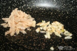 Рецепт: Рисовая лапша с овощами и креветками — В паназиатском стиле